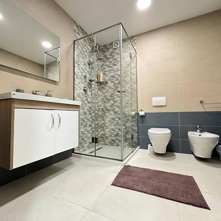 Yellow Apartment Durres Exterior photo